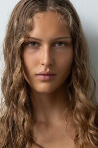 Angelina Kendall - Biography - Cesholic